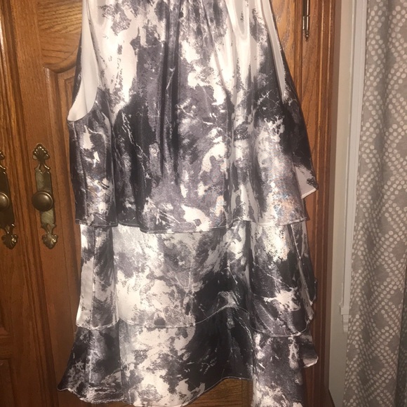 Top - Picture 2 of 5